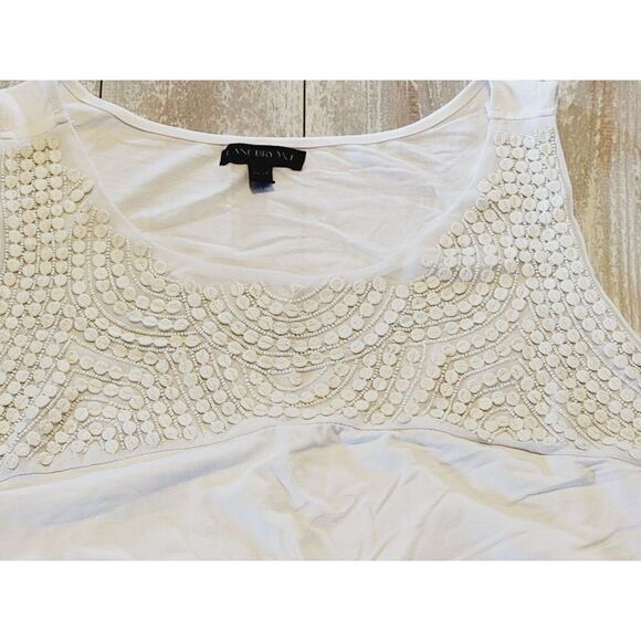 Lane Bryant 22/24‎ White Sleeveless Tank Top Embroidered Round Neck Stretch - Picture 6 of 6